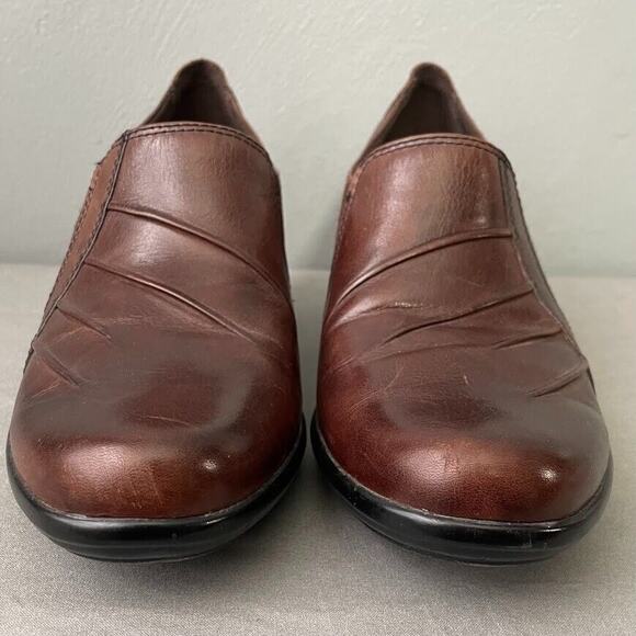 Clarks Partridge Loafers Size 8.5 Brown Leather Slip On Low Heel Boho Artsy Shoe - Picture 8 of 12